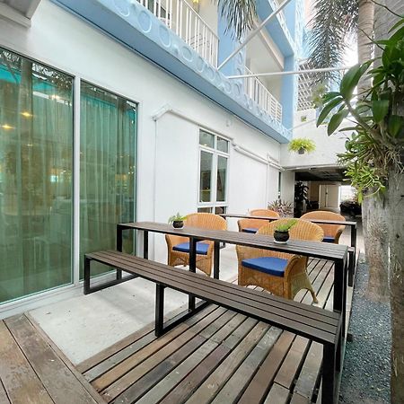 Hotel Baan Pattaya By Sabai Extérieur photo