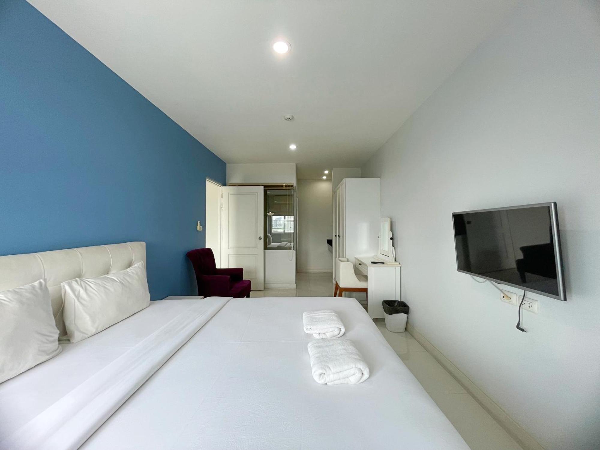 Hotel Baan Pattaya By Sabai Extérieur photo