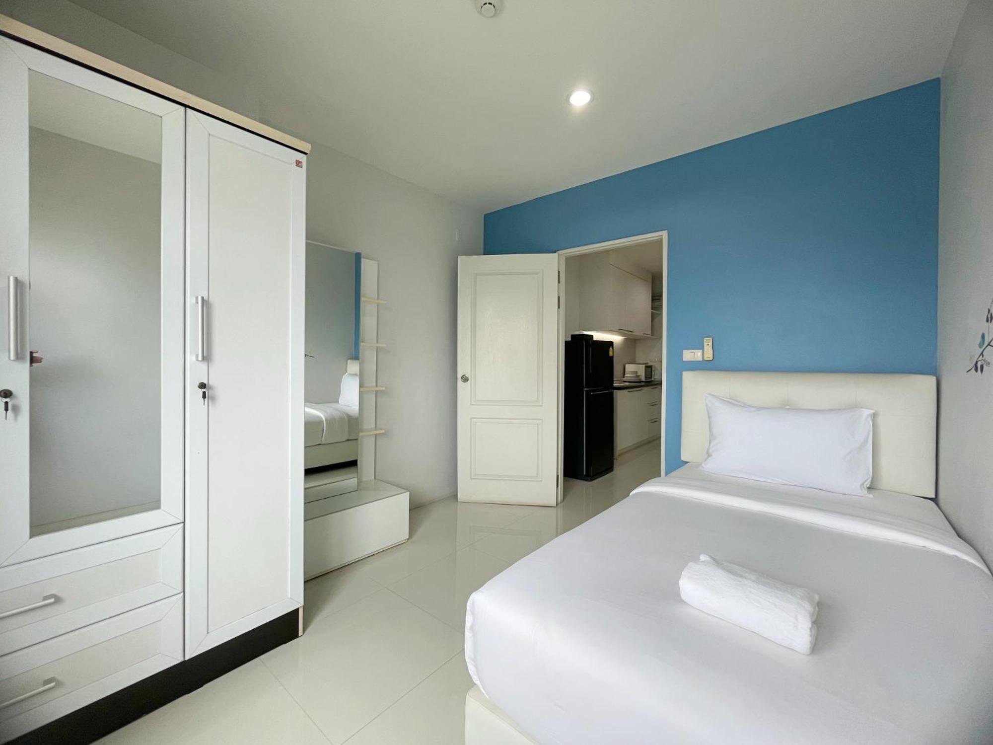 Hotel Baan Pattaya By Sabai Extérieur photo