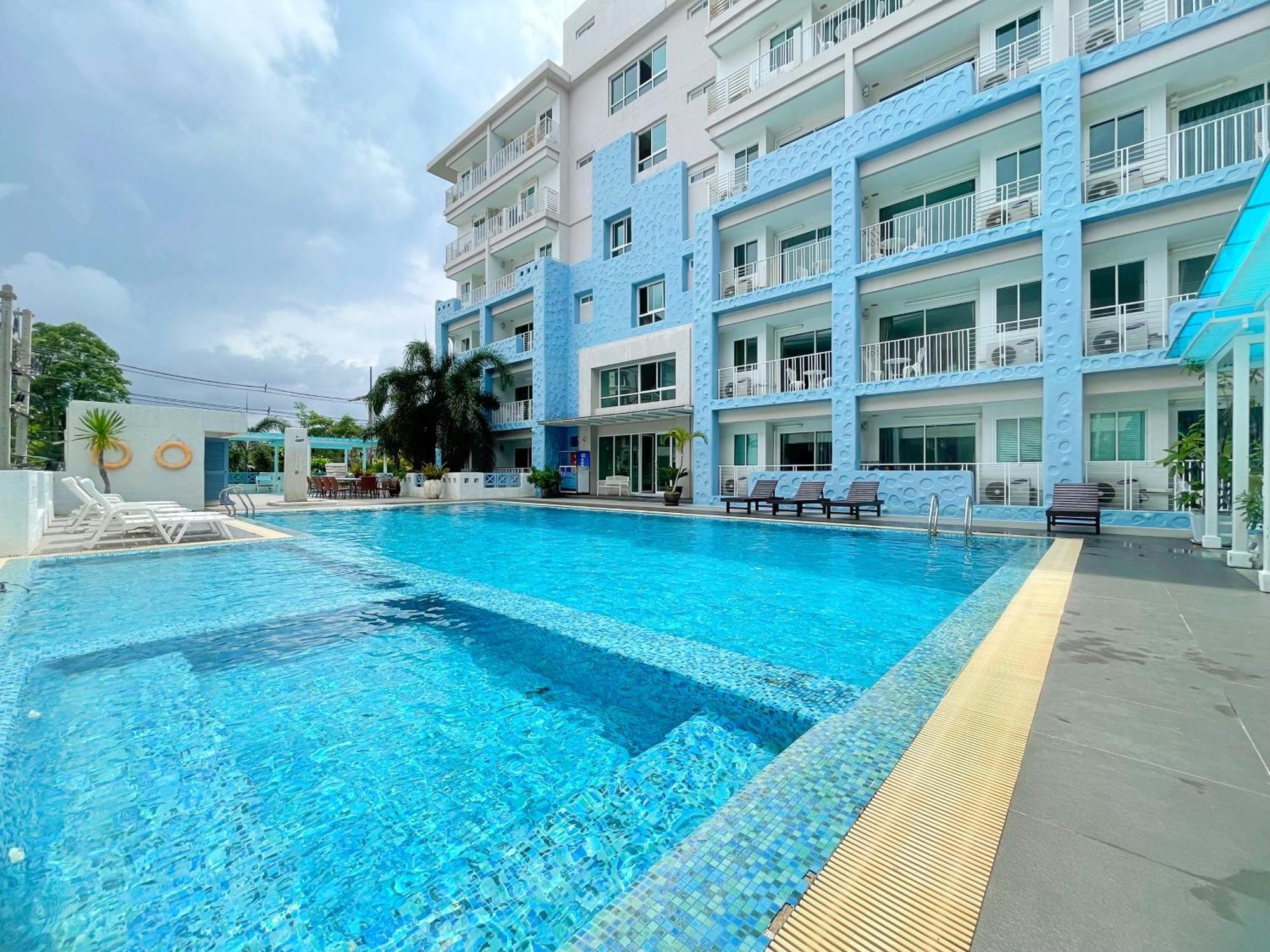 Hotel Baan Pattaya By Sabai Extérieur photo