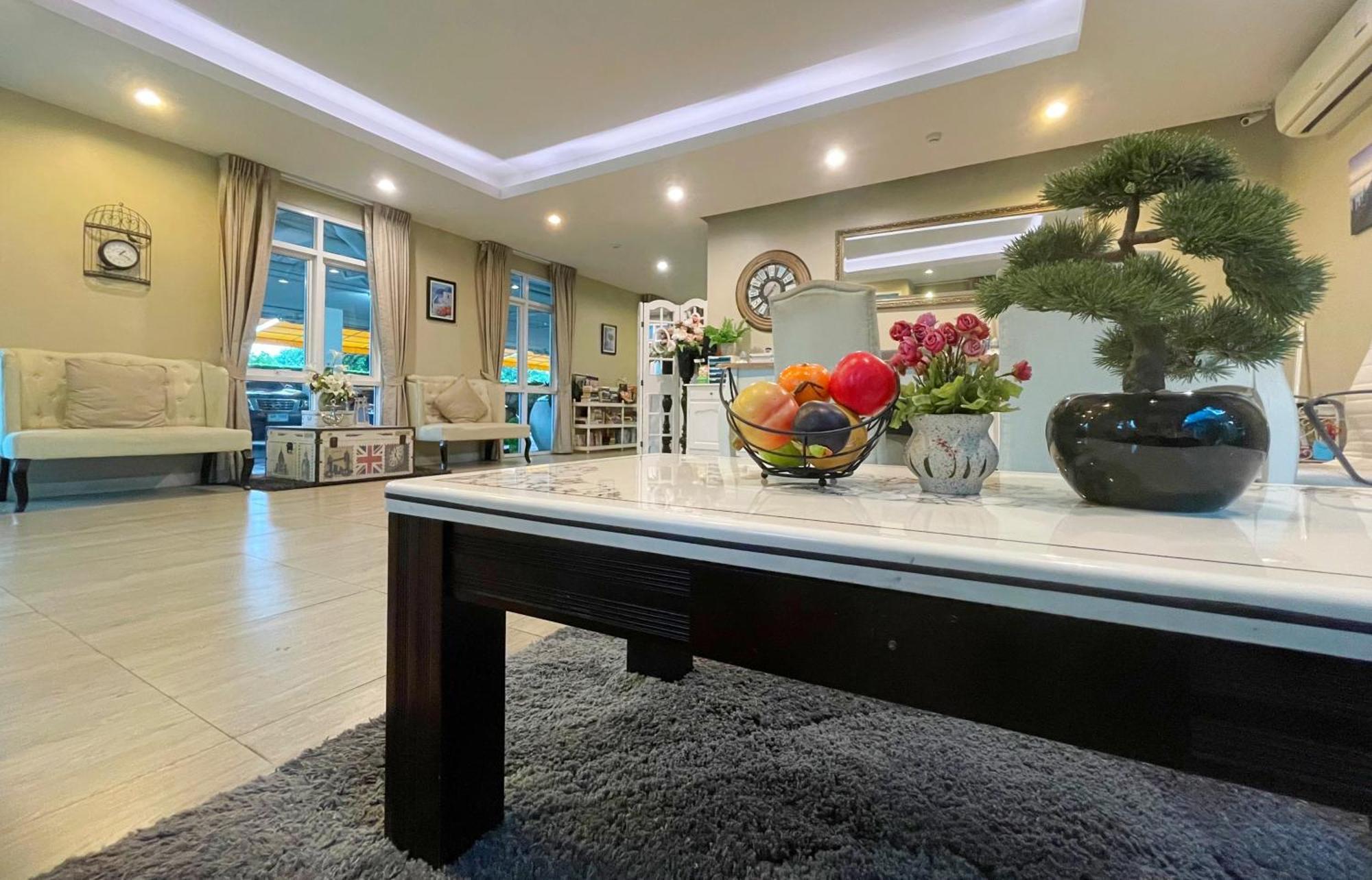 Hotel Baan Pattaya By Sabai Extérieur photo