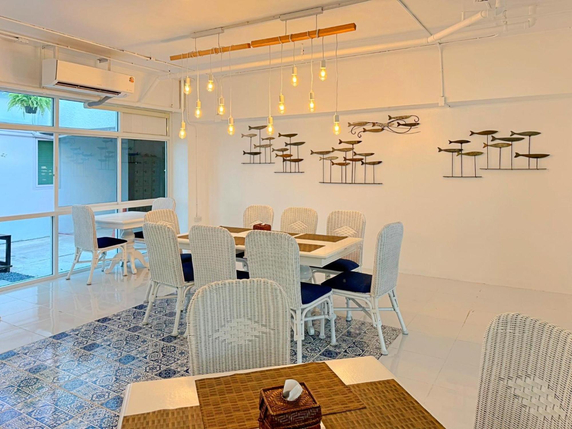 Hotel Baan Pattaya By Sabai Extérieur photo