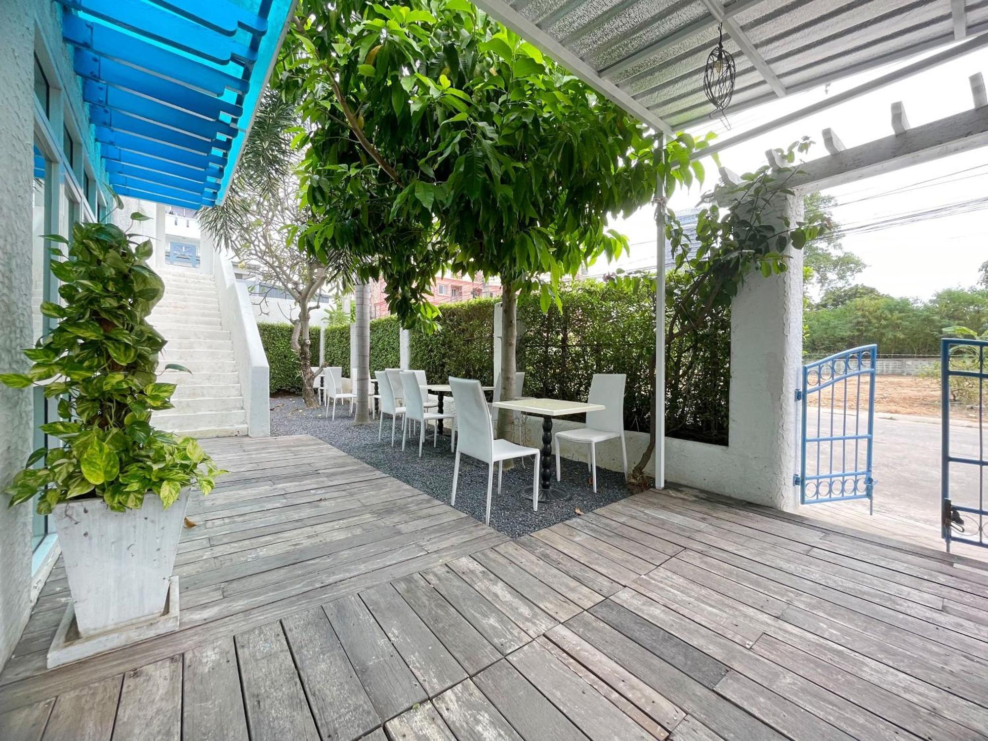 Hotel Baan Pattaya By Sabai Extérieur photo
